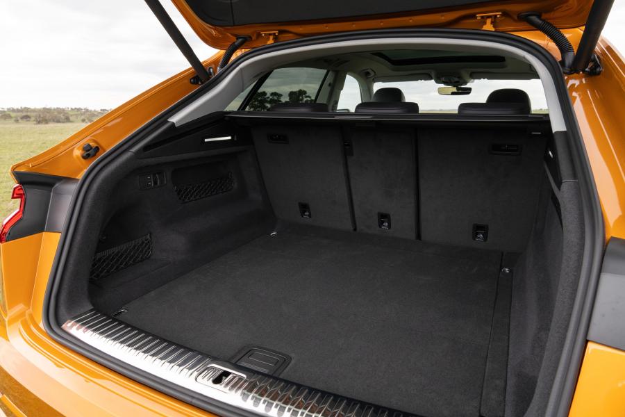 Багажник Audi Q8 55 TFSI Quattro S-Line 2018 года  (AU) (фото 31 из 40)